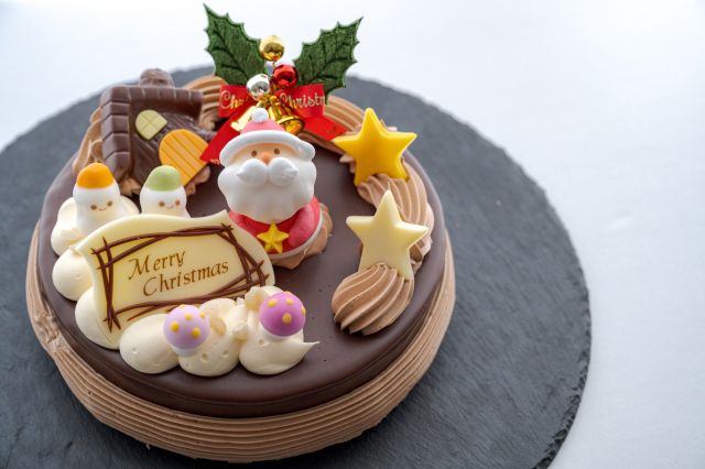 クリスマスケーキの受け取りに遅れる場合はどう対応すればいい？