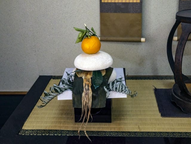 鏡餅にするめを飾る意味とは？地域や縁起物の由来&飾り方について