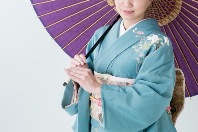 成人式に訪問着はおかしい？格式や周囲との調和＆選ぶ際の注意点