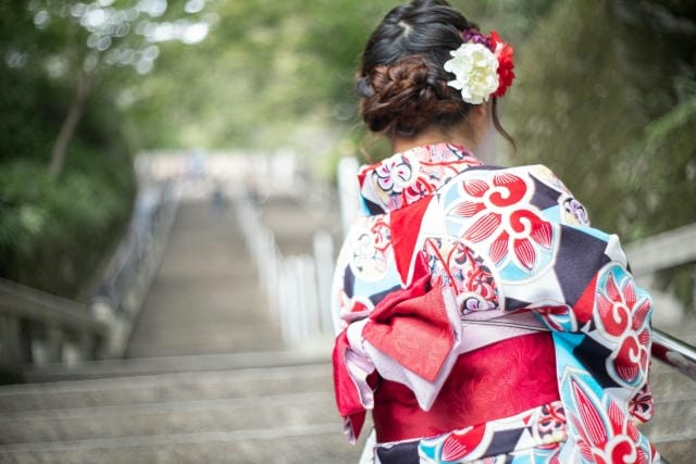 成人式で地元に友達がいない場合はどうする？立ち回りや代替案について